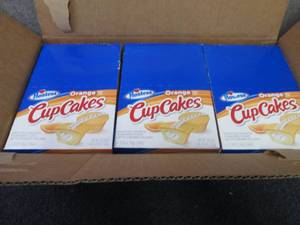 lot 595 image: 3- 20.3 oz Hostess Orange Cupcakes...