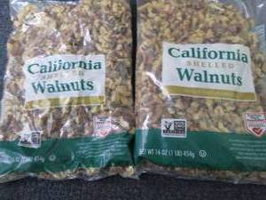 lot 621 image: 2- 16 oz Bags California Shelled Wa...