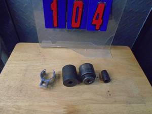 Qty of 3 Snap On sockets & 1 14 crow foot. As shown.
