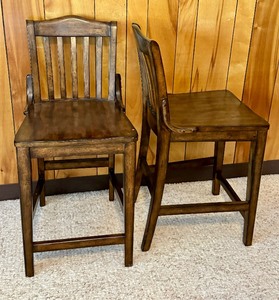 lot 4 image: Pair of Wooden Pottery Barn Stools