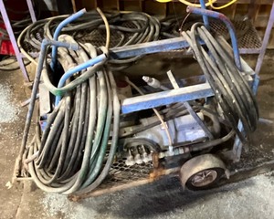 lot 14 image: 3 HP, PRESSURE WASHER, SPECIALTY EQ