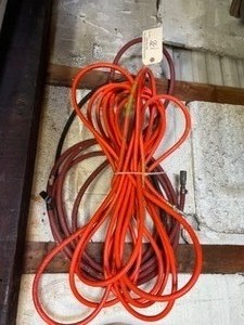 lot 138 image: 50 x 38 Aprox Air Hose Looks New, With Others Used