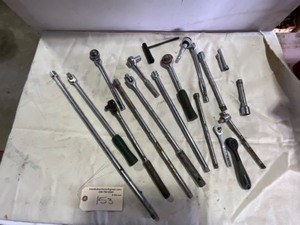 lot 153 image: Rachets, Extensions, Breaker Bars, 12, 38, 14