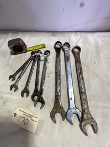 lot 170 image: Wrench Set 1 14 - 58 8 count, tape measure