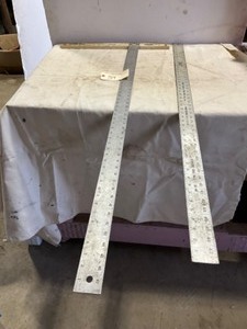 lot 189 image: T Squares & Straight Edge