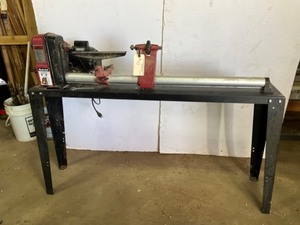 lot 43 image: Master Craft Wood Lathe