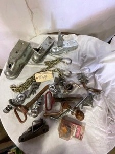 lot 49 image: Trailer Hitches, Balls, Pins & Safety Chains