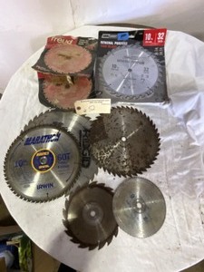 lot 52 image: Misc Saw Blades