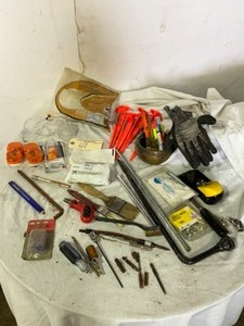 lot 67 image: Lots of Misc Shop Items