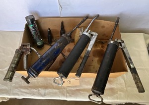 lot 91 image: Greese Guns 4 count