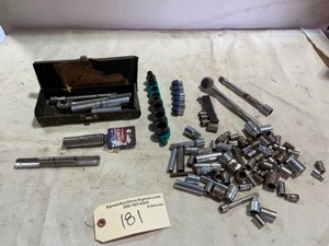 lot 181 image: Lot of Sockets Random sizes, 38 - 14