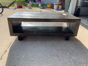lot 350 image: Wooden Coffee  Cocktail -table 26 x 48 x189