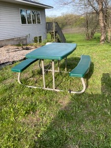 lot 370 image: Lifetime Green Plastic fold up picknick table