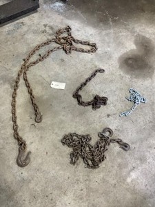 lot 198 image: 4 Chains random sizes