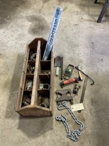 lot 212 image: Wooden tool box, file, aluminum screening