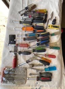lot 221 image: Lot of tools, Nut drivers, and 30 handtools