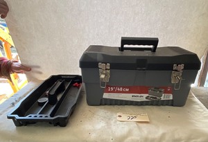 lot 225 image: 19 Stack-On-Tool Box (Like New)