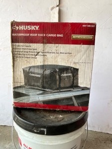 lot 249 image: Husky roof rack cargo bag