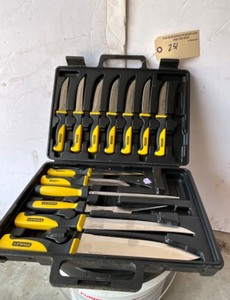 lot 251 image: Stanley, Max edge knife set