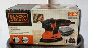 lot 254 image: Black and Decker Mouse Detail Sander