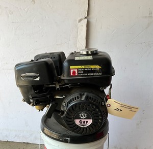 lot 257 image: Gasoline engine 4 hp with  (Horizontal Shaft)