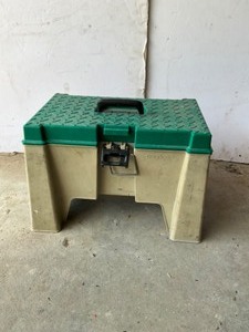 lot 274 image: Step Box (Contico)