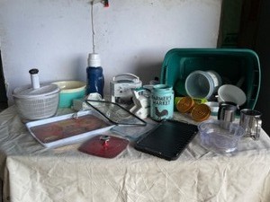 lot 396 image: Misc Kitchen, Thermos (Colemen) Black & Decker Can Opener