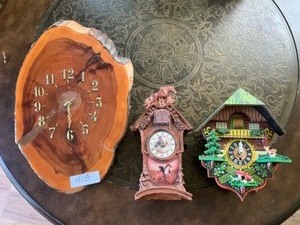 lot 418 image: 3 Cuckoo Clocks