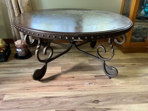 lot 425 image: Round Table 42 x 21 high