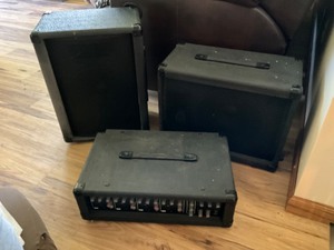 lot 429 image: 3 Piece RCA amp and speakers