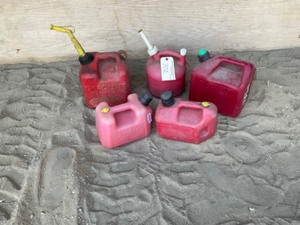 lot 702 image: 4 - Gas Cans