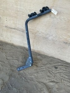 lot 715 image: 4 Bike Receiver Rack