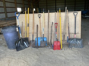 lot 718 image: Lawn-n-Garden - Snow shovels, Pitch Forks, Hoe, Pick Ax, Post Hole Digger, Splitting Maul