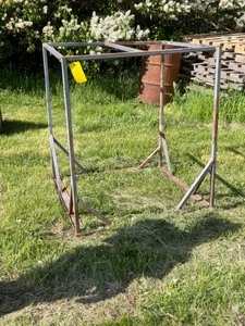 lot 734 image: Steel Qube