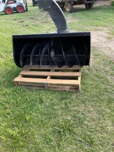 lot 736 image: 46 Craftsman Snow Blower