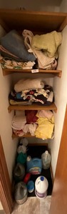 lot 432 image: Closet Full of Towels