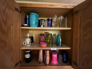 lot 439 image: Lot of glasses & cups