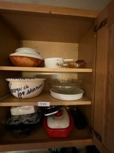 lot 440 image: Lot of dishes, bowls, silverware, Vitamix. Scale, Butter dishes, Popcorn bowl
