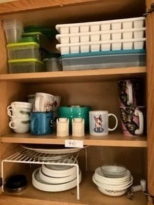 lot 441 image: Dishes, Coffee cups, Salt & Pepper Shakers