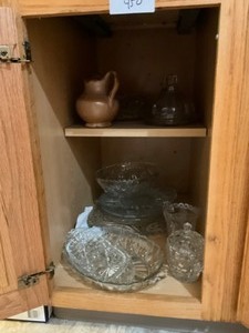 lot 450 image: Lot of Cat glasses and dishes