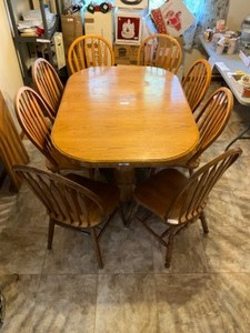 lot 451 image: Table and 8 Chairs