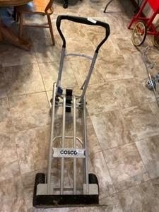 lot 471 image: Costco 2 wheeler