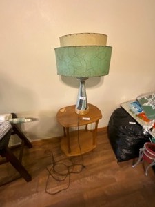 lot 479 image: Lamp and Stand