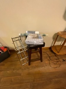 lot 480 image: Stool and shoe rack