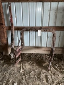 lot 609 image: Tractor Draw Bar