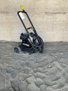 lot 674 image: Pressure Washer