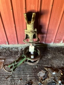 lot 639 image: John Deer Part & Vintage Waterspout