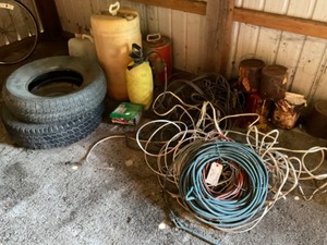 lot 646 image: Lot of wire