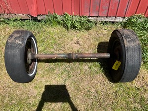 lot 654 image: Axel & Tires