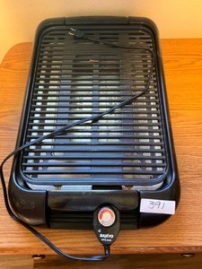 lot 591 image: Sanyo Grill
